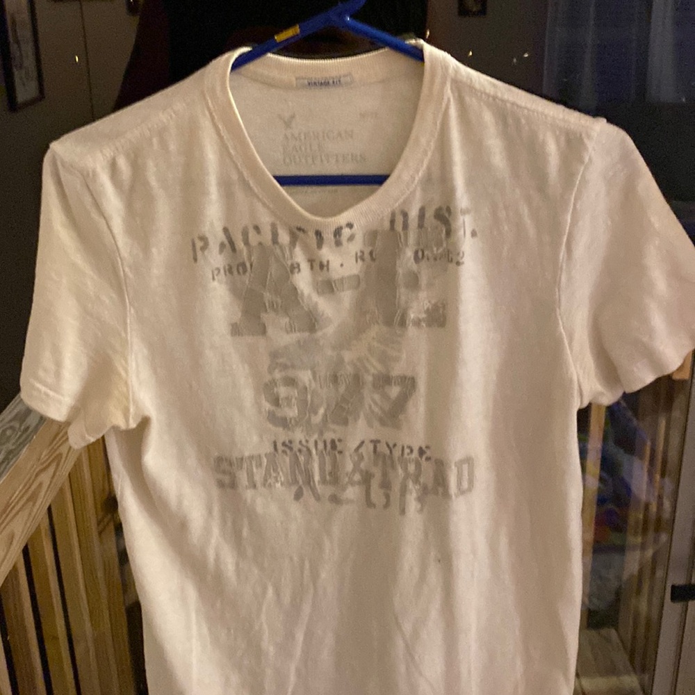 American Eagle vintage fit size small